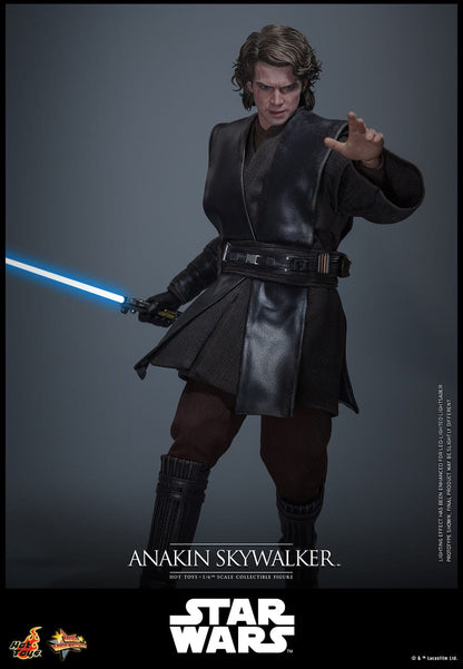 Star Wars: Revenge Of The Sith: Anakin Skywalker: 1/6th - Hot Toys Action Figures