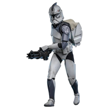 Star Wars: The Clone Wars: Battalion Wolfpack Clone Trooper: Deluxe Version: 1/6th - Hot Toys Action Figures