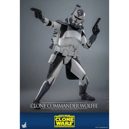 Star Wars: The Clone Wars: Clone Commander Wolffe: 1/6th Scale Action Figure - Hot Toys Action Figure