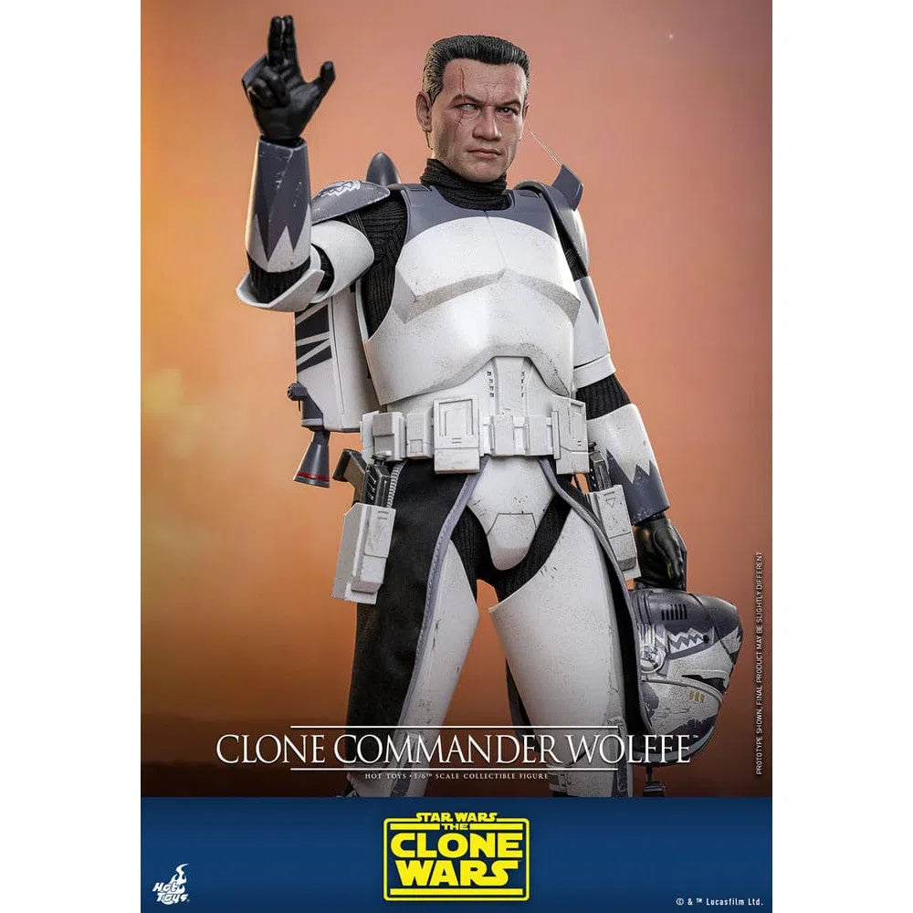 Star Wars: The Clone Wars: Clone Commander Wolffe: 1/6th Scale Action Figure - Hot Toys Action Figure