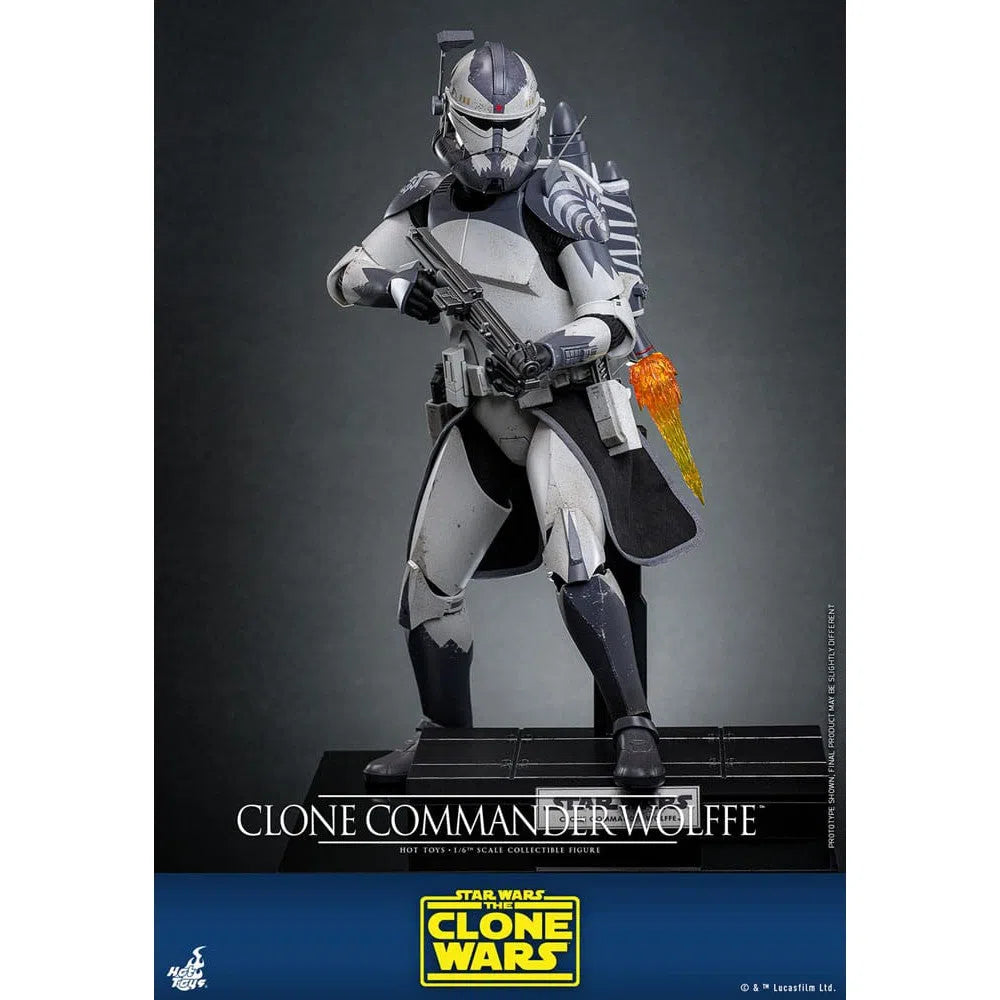 Star Wars: The Clone Wars: Clone Commander Wolffe: 1/6th Scale Action Figure - Hot Toys Action Figure
