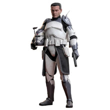 Star Wars: The Clone Wars: Clone Commander Wolffe: 1/6th Scale Action Figure - Hot Toys Action Figure