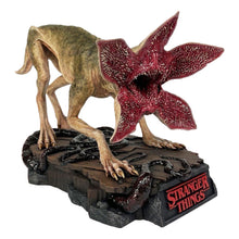 Stranger Things Statue 1/4 Demodog 25 cm - Hollywood Collectibles Group Statues