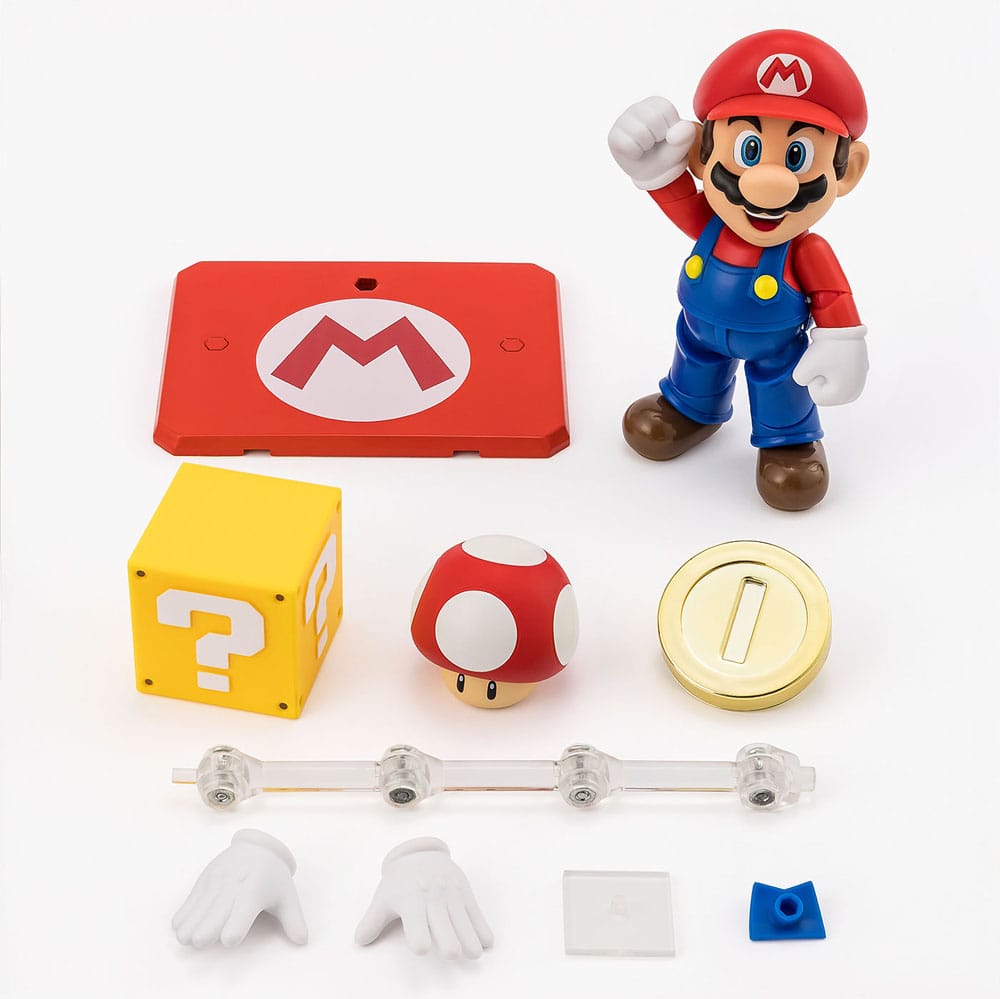 Super Mario S.H. Figuarts Action Figure Super Mario - Bandai Tamashii Nations Action Figures