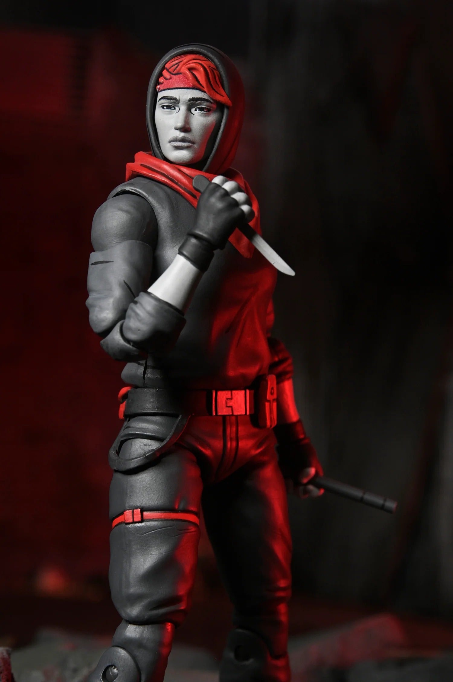Teenage Mutant Ninja Turtles: The Last Ronin - The Lost Years April (Nightwatcher): 7 Inch: Action Figure - Neca Action Figure