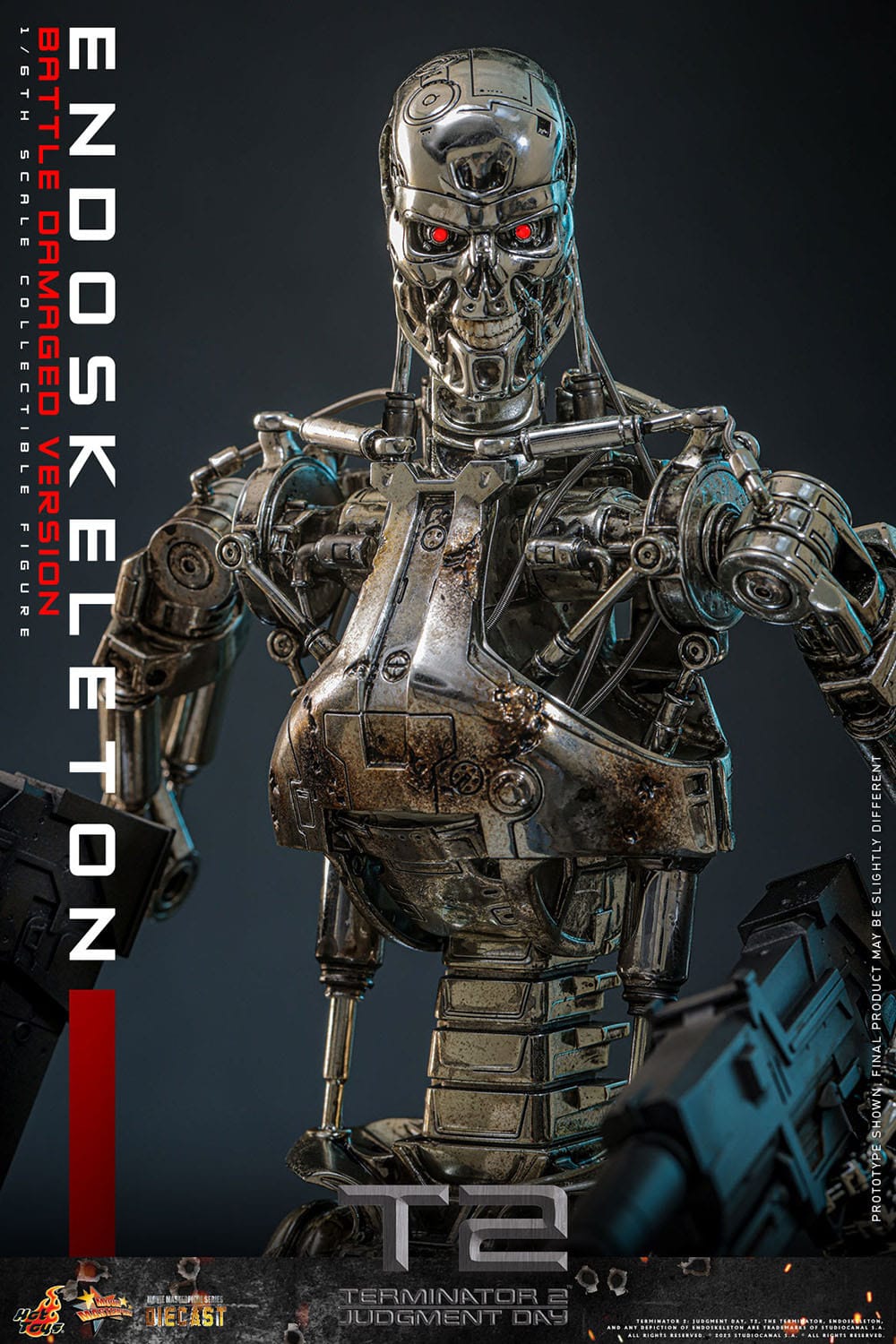 Terminator 2: Judgement: Endoskeleton (Battle Damaged Ver.): 1/6th - Hot Toys Action Figures