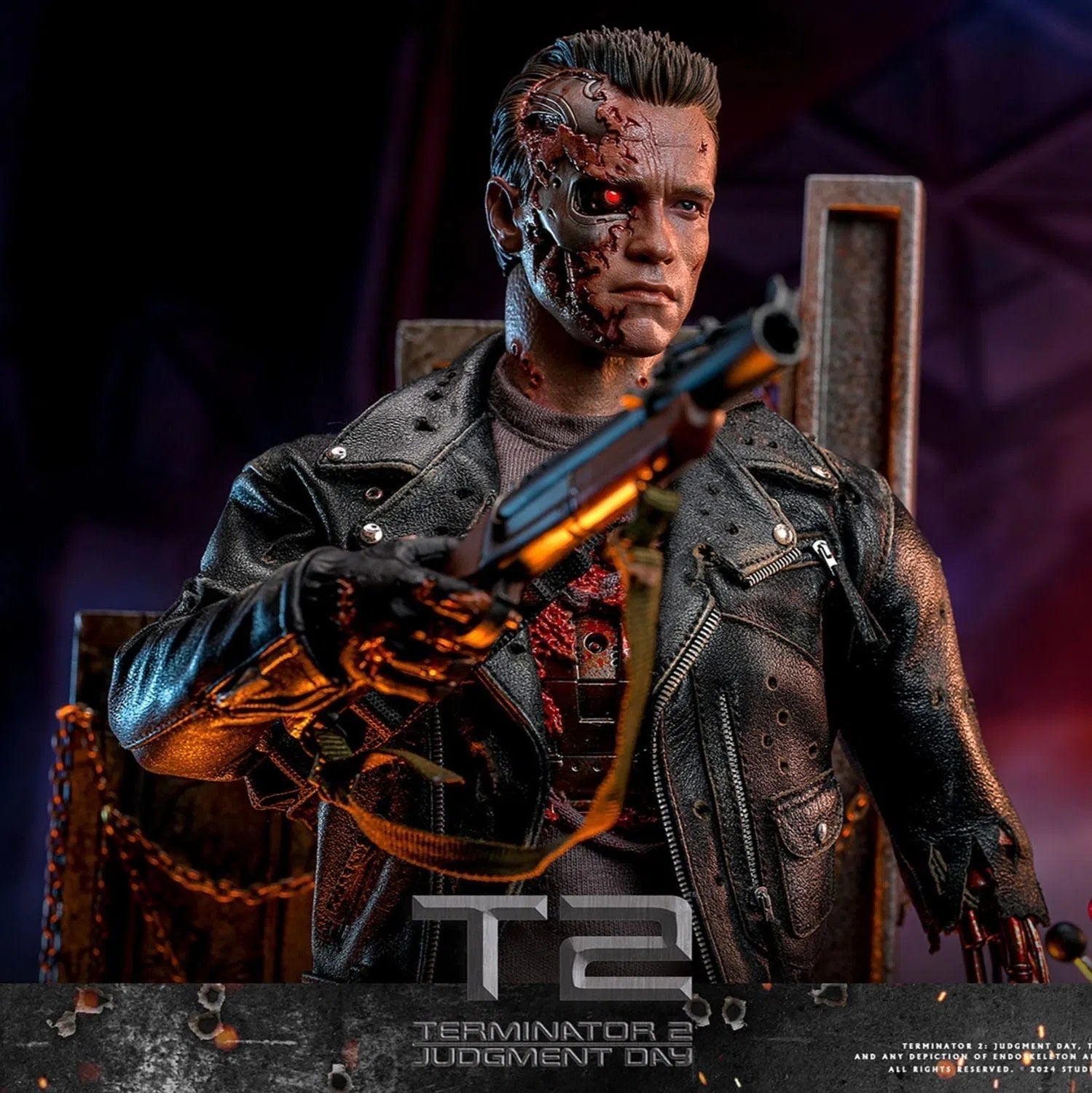 Terminator 2: T-800: Battle Damaged: Version 2.0: DX46 - Hot Toys Action Figure
