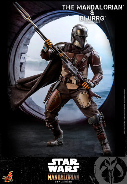 The Mandalorian & Blurrg Set: TMS046: The Mandalorian: Star Wars Hot Toys