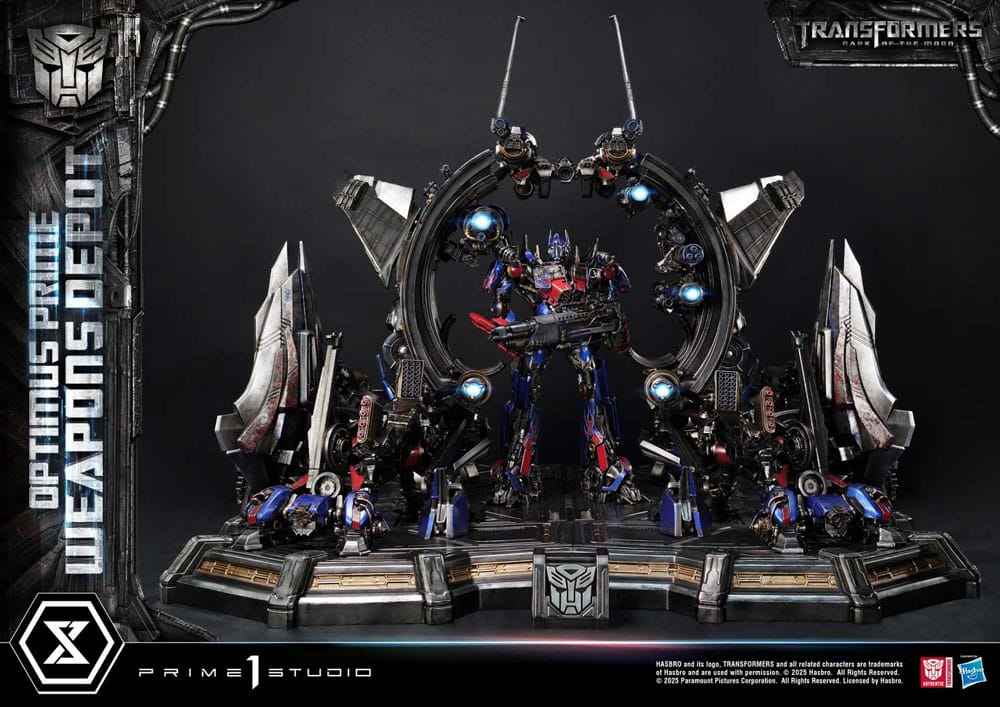 Transformers: Dark of the Moon (Film) Museum Masterline Statue Optimus Prime Weapons Depot 12 - Prime 1 Studio Statues