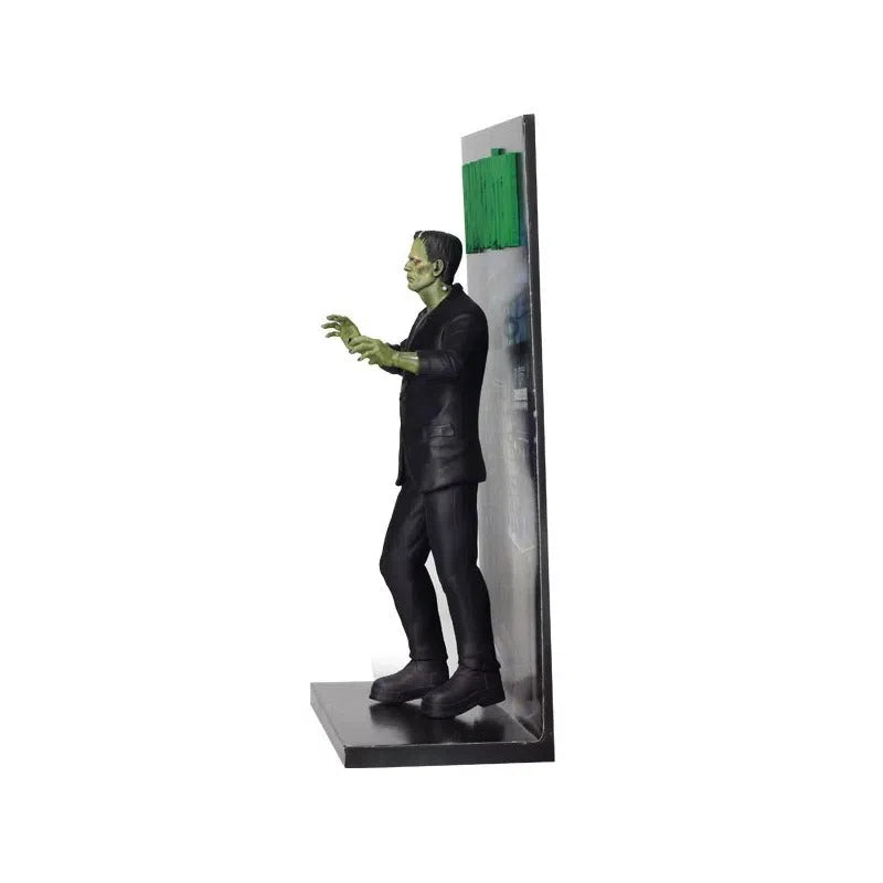 Universal Monsters: Frankenstein: 3d Poster: Sd Toys by SDToys – 3d Poster, [scale], UK stockist Planet Action Figures