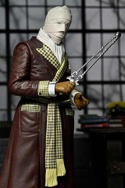Universal Monsters: Invisible Man "Kemp House" (Colour Ver): Ultimate 7" Action Figure - Neca Action Figure