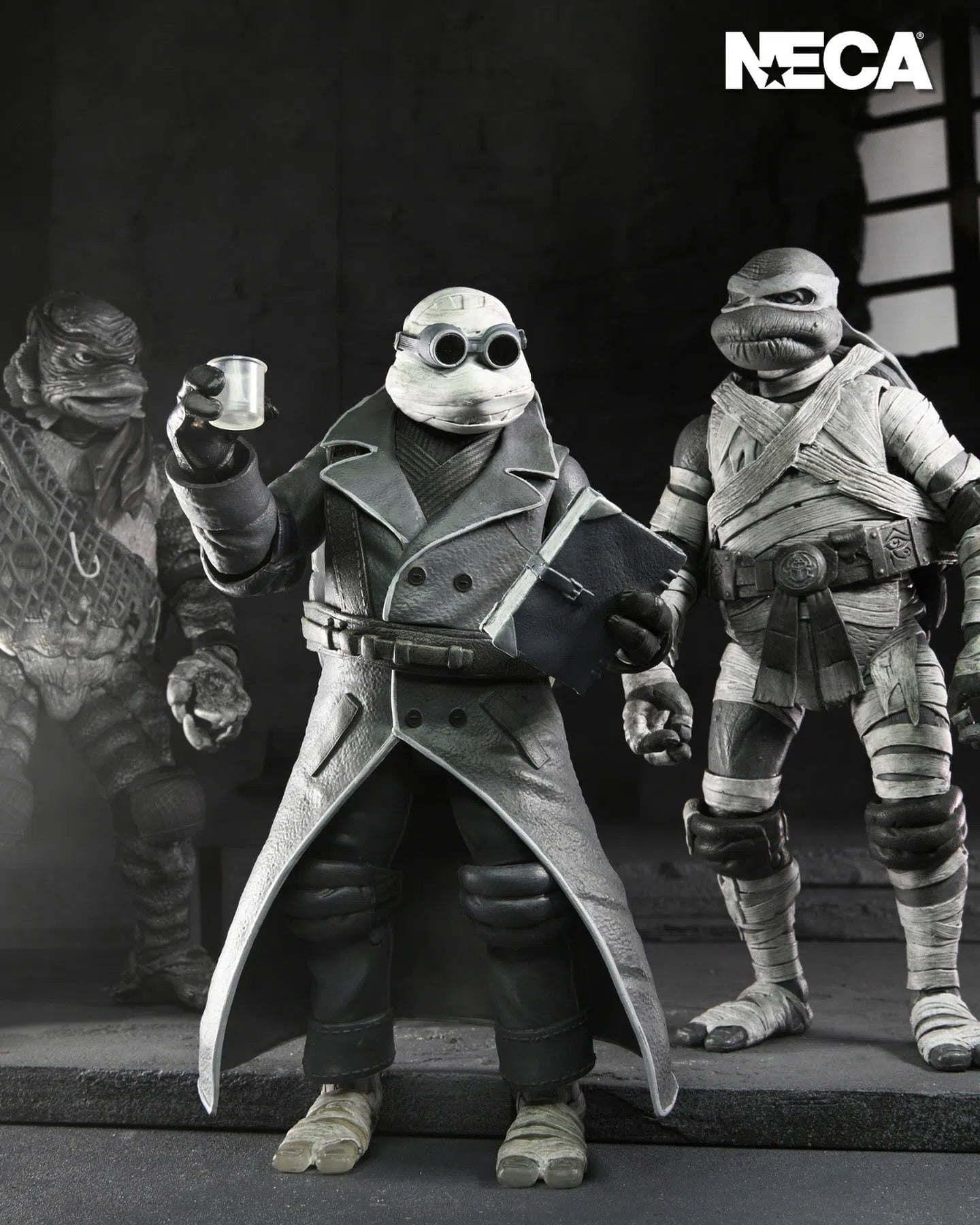 Universal Monsters x Teenage Mutant Ninja Turtles Turtles: (Black & White): 7" Action Figure Figure 4-Pack: Neca Neca