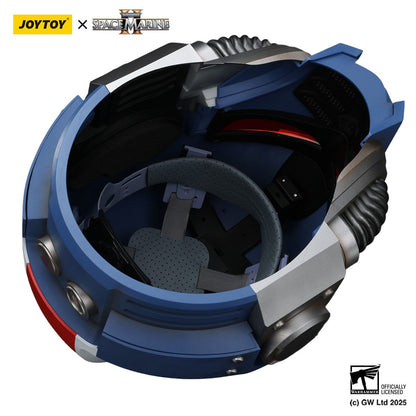 Warhammer 40K: Space Marine II: Ultramarines: Lieutenant Titus wearable helmet: Joy Toy - Joy Toy Action Figure