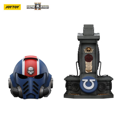 Warhammer 40K: Space Marine II: Ultramarines: Lieutenant Titus wearable helmet: With Stand: Joy Toy - Joy Toy Action Figure