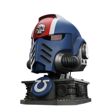 Warhammer 40K: Space Marine II: Ultramarines: Lieutenant Titus wearable helmet: With Stand: Joy Toy - Joy Toy Action Figures