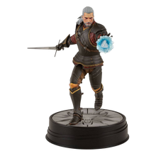 Witcher 3 Wild Hunt PVC Statue Geralt Toussaint Tourney Armor 20 cm - Dark Horse Statue