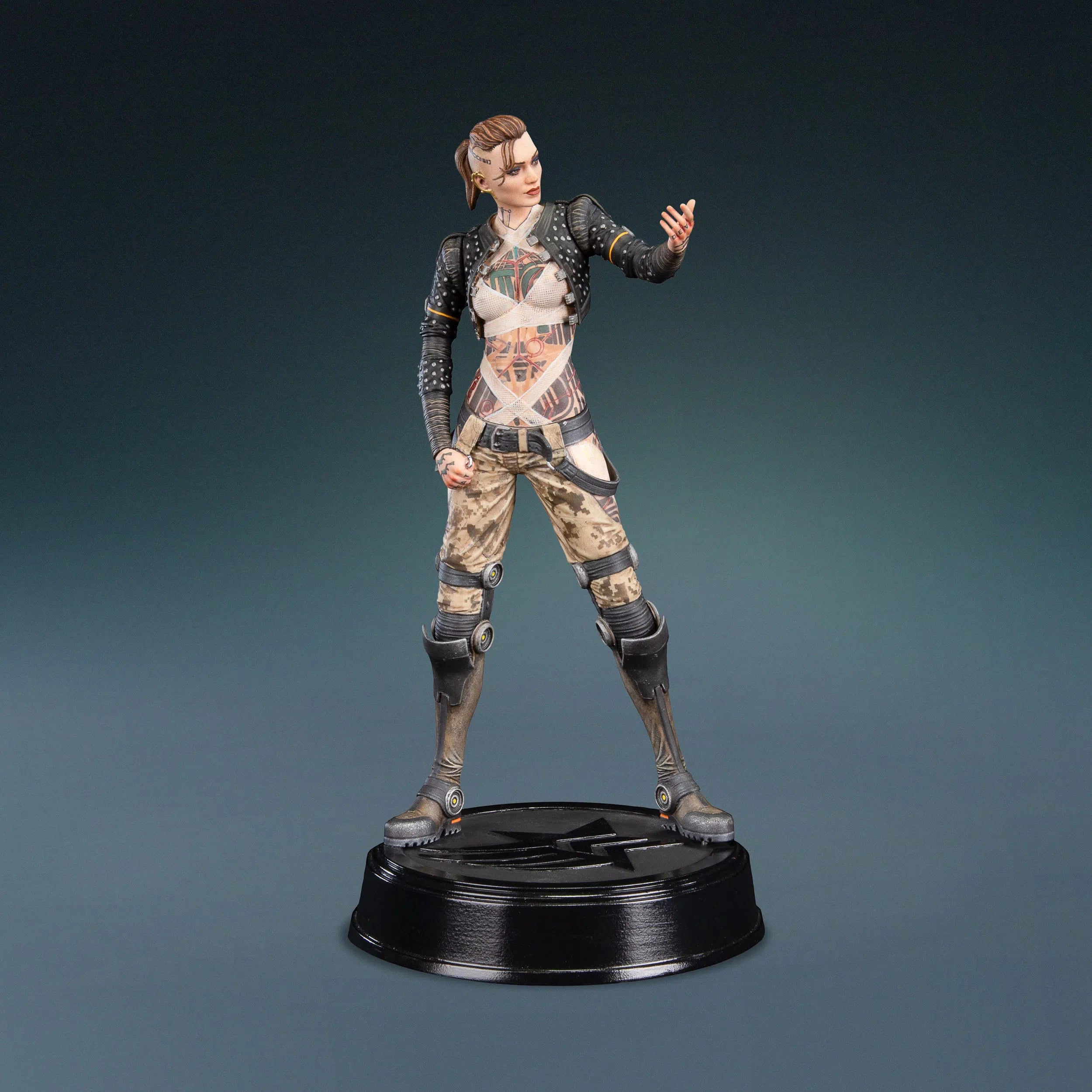 Mass Effect 3: Jack: PVC Statue: Dark Horse: 20cm