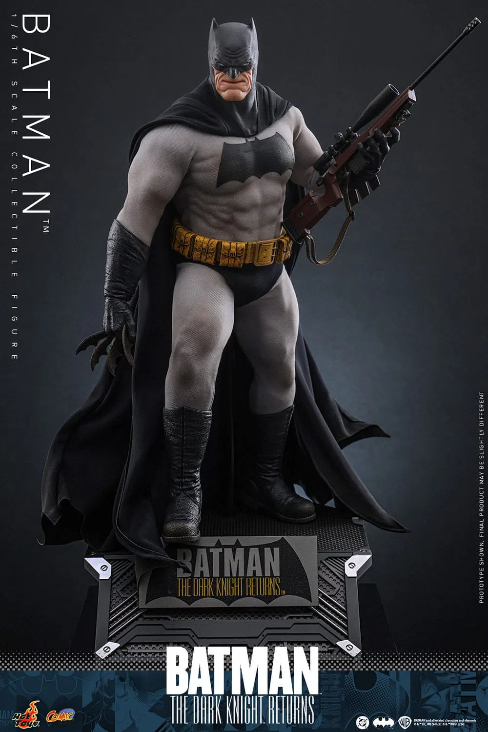 Batman The Dark Knight Returns: Batman: 1/6th Scale Action Figure: Hot Toys