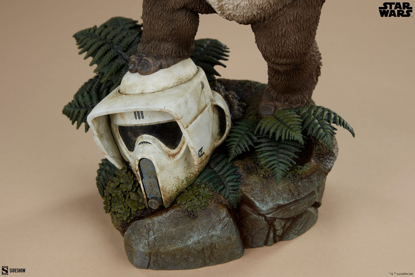 Star Wars Episode VI: Return Of The Jedi: Wicket: Premium Format Statue