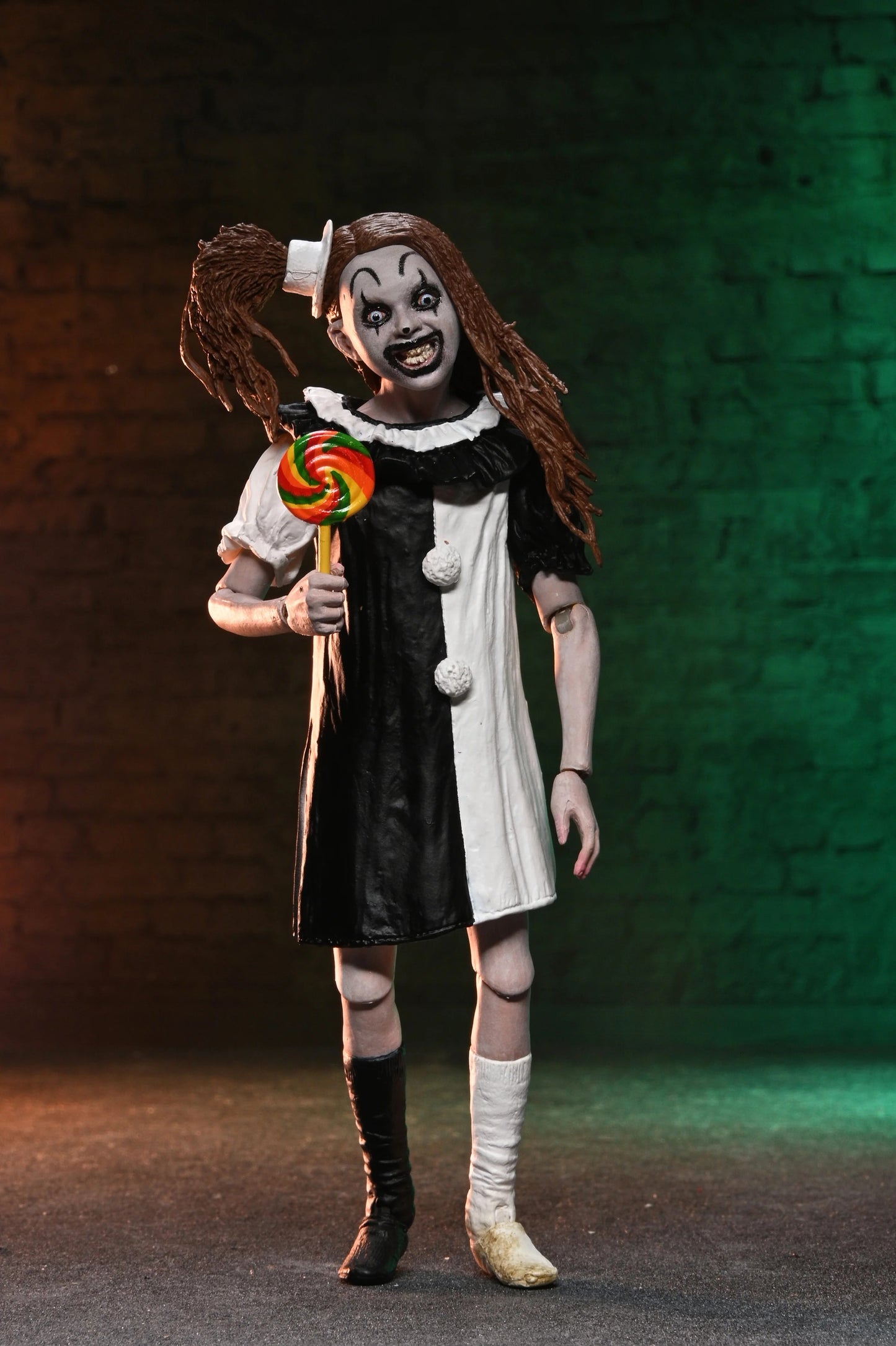 Terrifier 2: The Clown & Little Pale Girl: Ultimate 7 Inch: Action Figure 2-Pack - Neca Action Figures