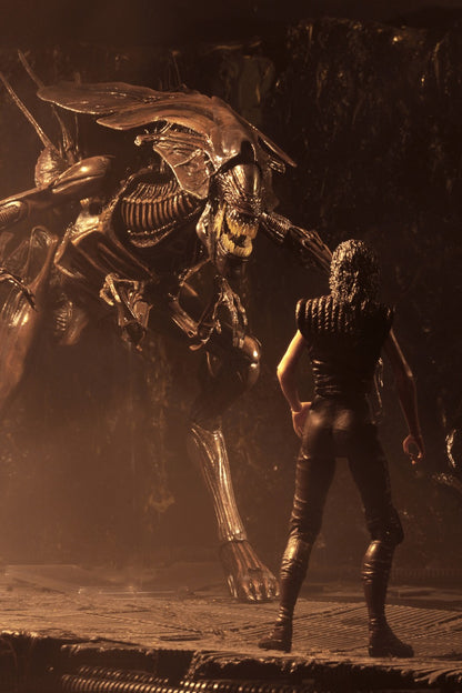 Alien Resurrection: Alien Queen: Ultra Deluxe 15 Inch: Action Figure - Neca Action Figures