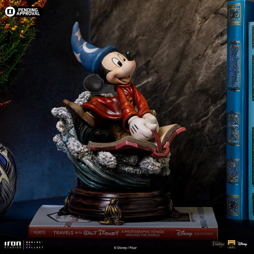 Fantasia: Sorcerer Mickey: 1/10 Deluxe Art Scale: Limited Edition Statue