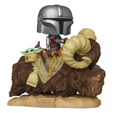 Star Wars The Mandalorian POP! Deluxe Vinyl Figure The Mandalorian on Wantha with Child in Bag - Funko Pop! Figures
