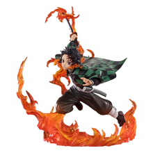 Demon Slayer: Kimetsu no Yaiba FiguartsZERO PVC Statue Kamado Tanjiro (Kyojuro Rengoku's Sword Guard Ver.) 19 cm - Bandai Tamashii Nations Action Figures