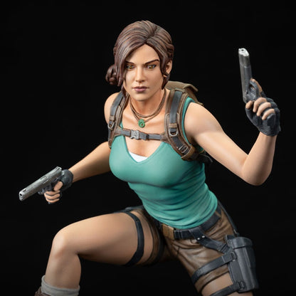 Tomb Raider PVC Statue Lara Croft 24 cm - Dark Horse Statues & Busts