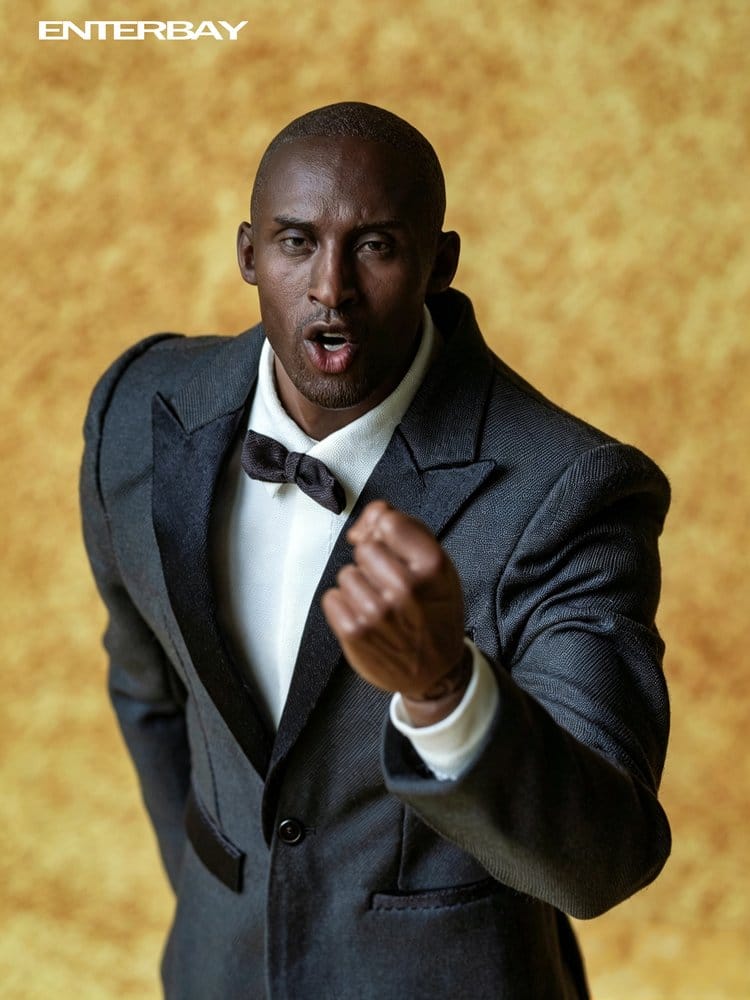 NBA Collection Real Masterpiece Action Figure 1/6 Kobe Bryant