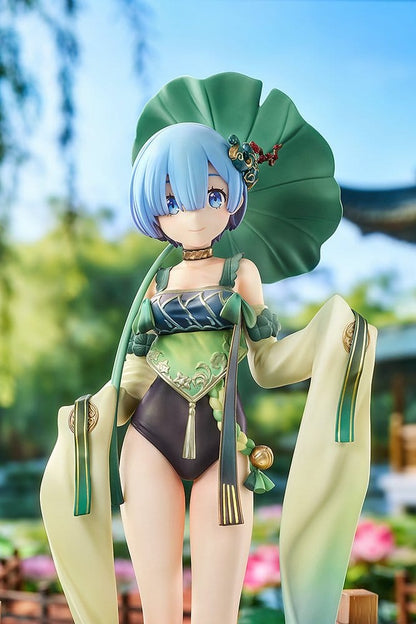 Re:ZERO -Starting Life in Another World- Statue 1/7 Rem: Breather in the Garden Ver. 26 cm - Good Smile Company Statues & Busts