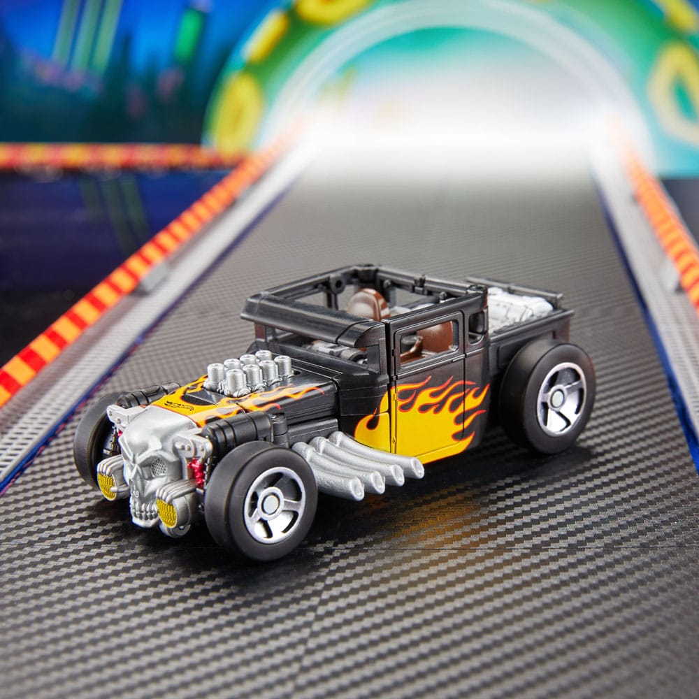 Hot Wheels x Transformers Action Figure Bone Shaker