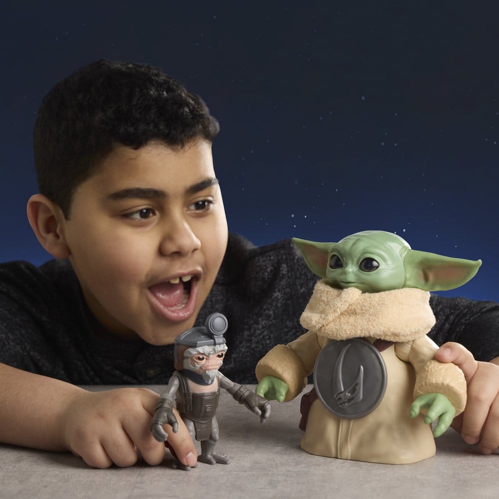 Star Wars: The Mandalorian & Grogu Electronic Action Figure Huggin' Grogu & Anzellan 17 cm - Hasbro Action Figures