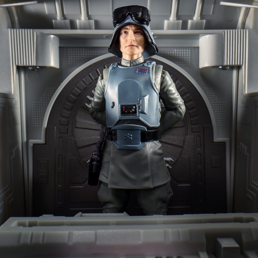 Hasbro Star Wars Episode V Vintage Collection Action Figure General Veers (AT-AT Commander - Hasbro Action Figures