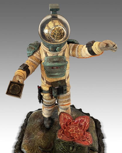 Alien: Officer Kane: 1/4 Statue - Hollywood Collectibles Group Statues