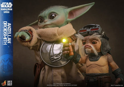 Star Wars: The Mandalorian & Grogu Life-Size Figure Anzellan Droidsmith 27 cm - Hot Toys Lifesize Statues