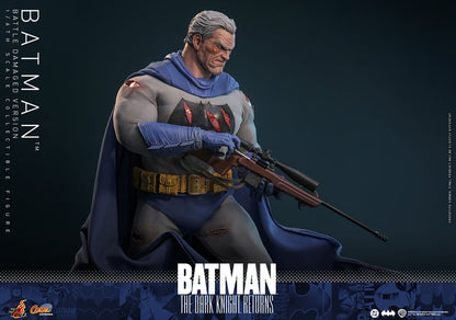 Batman: The Dark Knight Returns Comic Masterpiece Action Figure 1/6 Batman (Battle Damaged Version) 32 cm - Hot Toys Action Figures