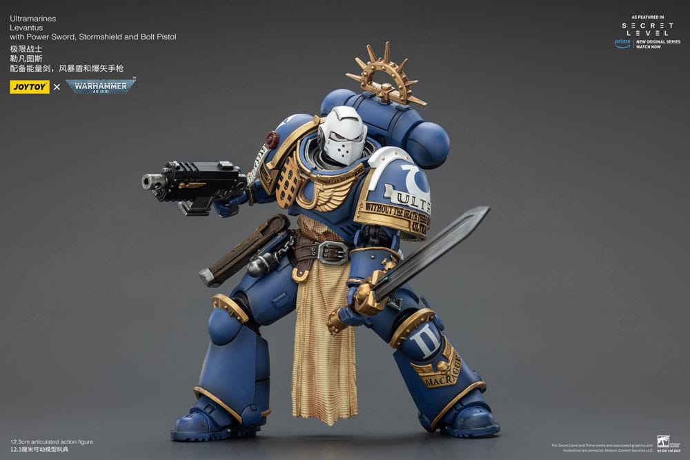 Warhammer 40,000 Action Figure Ultramarines Levantus with Power Sword, Stormshield and Bolt Pistol 13 cm