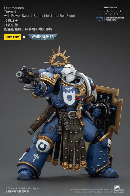 Warhammer 40,000 Action Figure Ultramarines Torvald with Power Sword, Stormshield and Bolt Pistol 13 cm