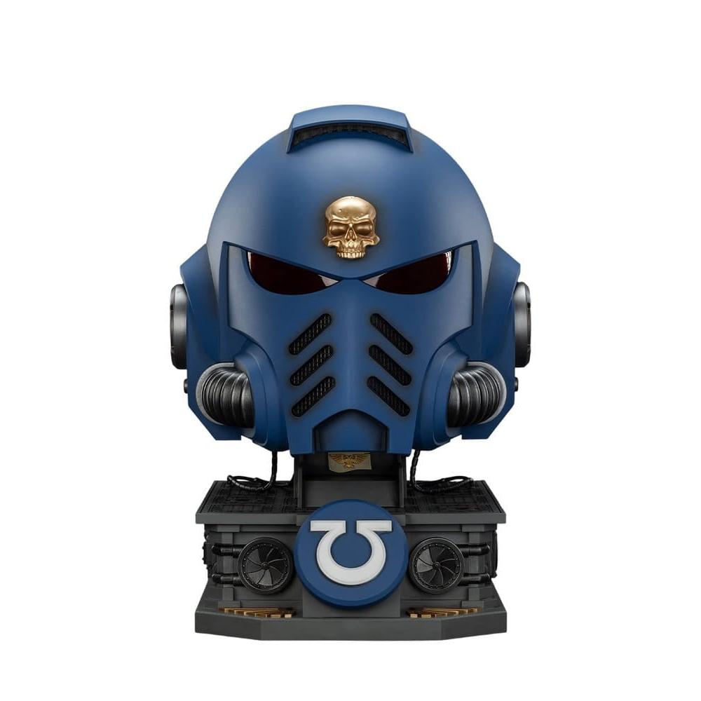 Warhammer 40,000 Captain MkX Helmet & Display Stand Ultramarines 44 cm - Joy Toy Action Figures