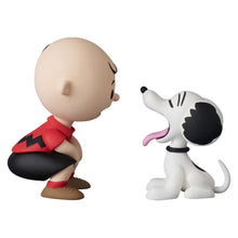 Peanuts UDF Series 20 Mini Figure Charlie Brown & Yawn Snoopy 7 cm