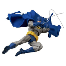 DC Comics MAFEX Action Figure Batman Recollection Blue Ver. - Medicom Action Figures