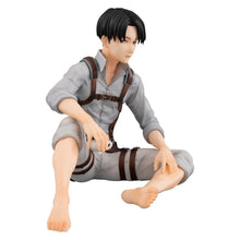 Attack on Titan G.E.M. Series PVC Figure Squad Captain Levi Palm Size - Megahouse Statues