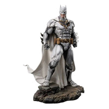 DC Comics Ultimate Museum Masterline Statue Batman Advanced Suit White Version (Design By Josh Nizzi) - Prime 1 Studio Statues
