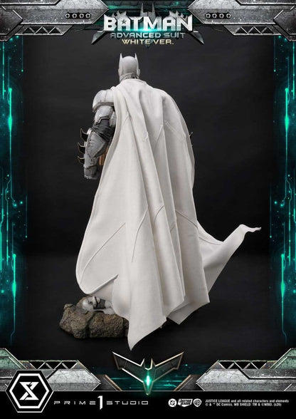 DC Comics Ultimate Museum Masterline Statue Batman Advanced Suit White Version (Design By Josh Nizzi)