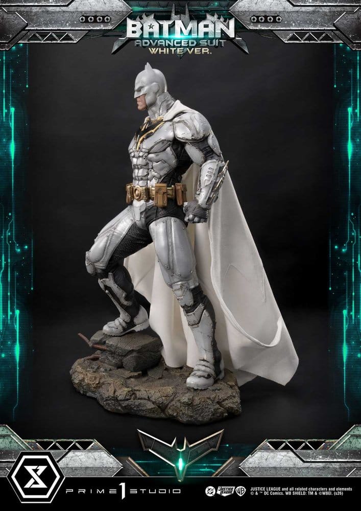 DC Comics Ultimate Museum Masterline Statue Batman Advanced Suit White Version (Design By Josh Nizzi)