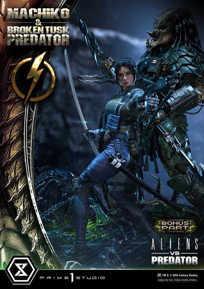 Aliens vs. Predator (Comic) Ultimate Premium Masterline Statue 1/4 Machiko & Broken Tusk Predator DX Bonus Version 84 cm - Prime 1 Studio Statues