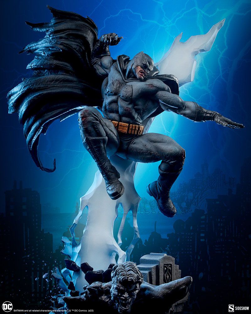 DC Comics Premium Format Statue Batman: The Dark Knight Returns - Sideshow Collectibles Statues