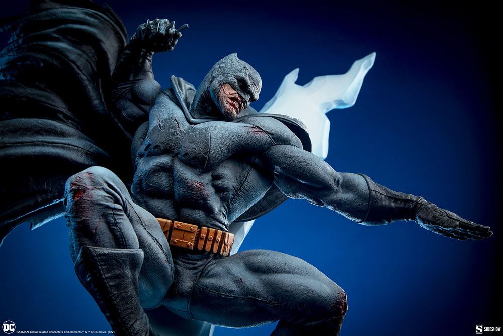 DC Comics Premium Format Statue Batman: The Dark Knight Returns - Sideshow Collectibles Statues
