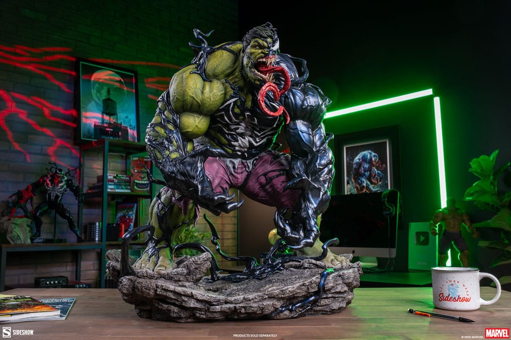 Marvel: Venomized Hulk: Premium Format Statue - Sideshow Collectibles Statues